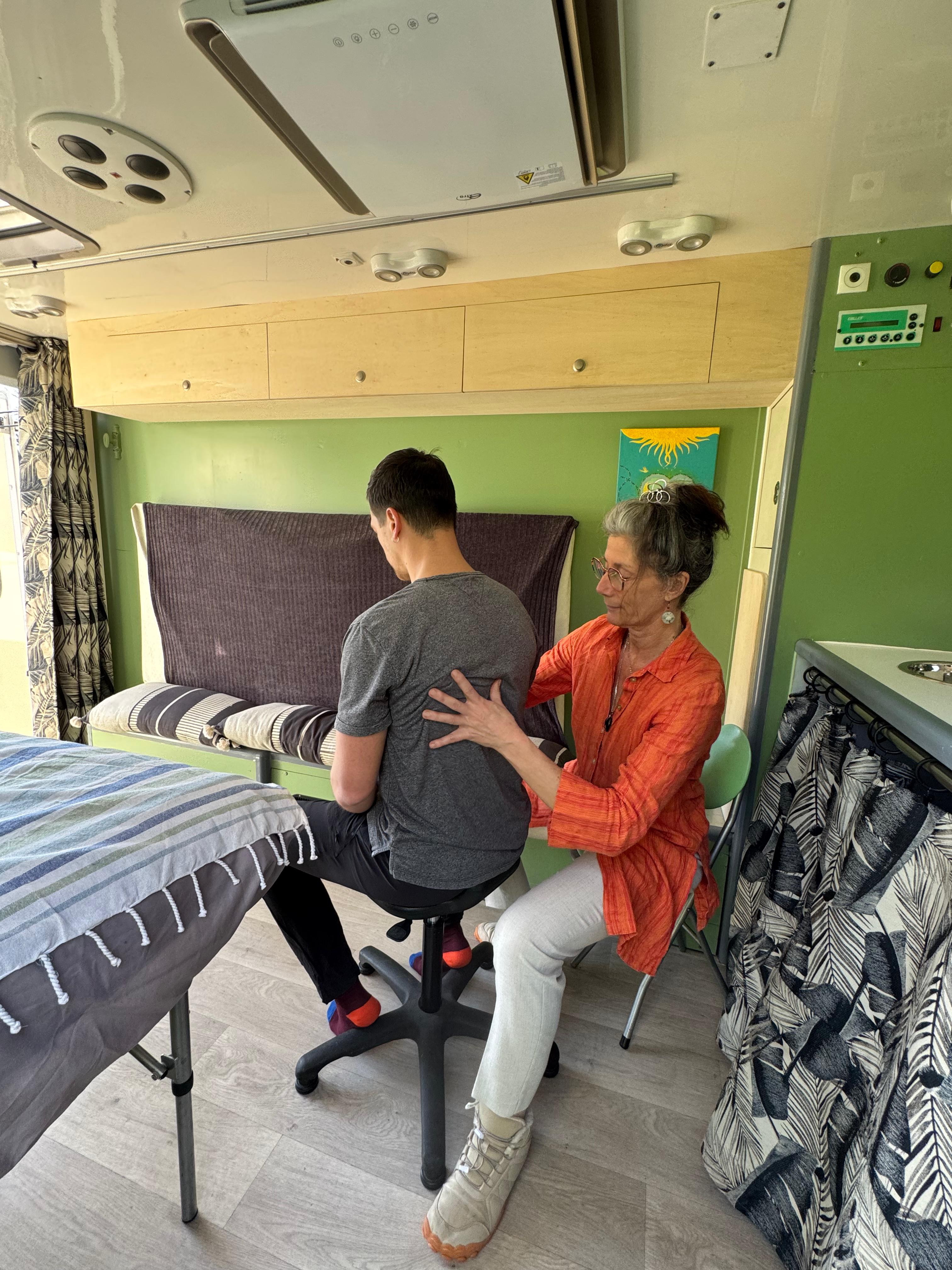 Sylvie Peyrard, **Ostéothérapeute**